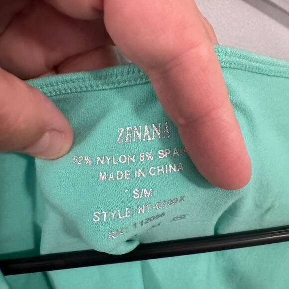 Zenana Stretchy Tank Top Undershirt Layering Camisole Size Small / Medium - Picture 3 of 4